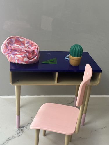 Our generation school - generation, desk