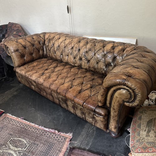 Antique 1920 deep - deep, buttoned