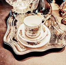 Vintage Paragon by Appointment to Her Majesty the Queen trio:Cup, Saucer & Plate