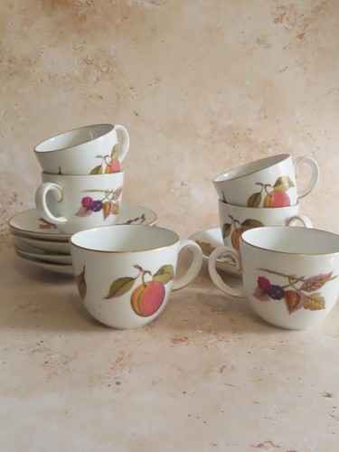 Royal worcester evesham - evesham, gold