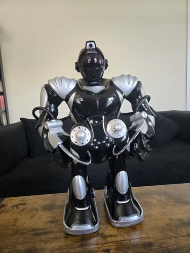 Robosapien black with - v2,