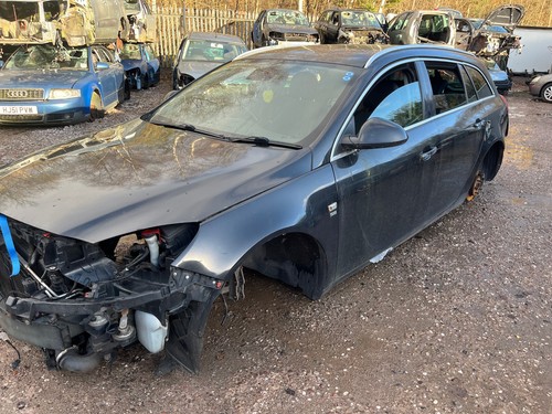 Vauxhall insignia estate 2011 - vauxhall,