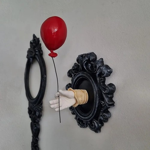 Pennywise horror clown wall - horror,