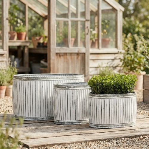 Vintage aged ribbed galvanised - aged,