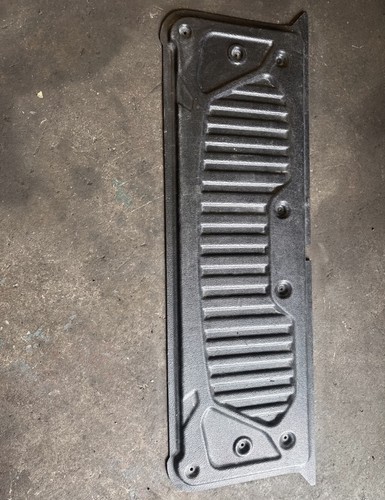 Mitsubishi l200 tailgate - mitsubishi,