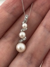 H Samuel White Cultured Pearl 9ct 9k Gold Twist Pendant Necklace In Box Wedding