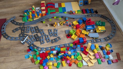 Duplo huge job lot moving - huge,
