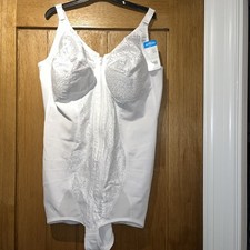 NEW WITH TAGS  SHAPING BODY