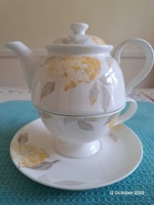 LAURA ASHLEY  Tea For One -