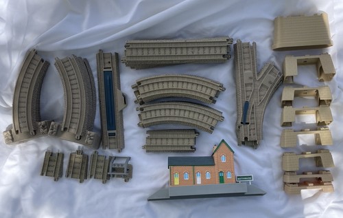 Thomas the tank engine - thomas,