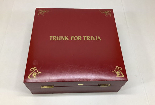 Trivial pursuit trunk with - trivial,
