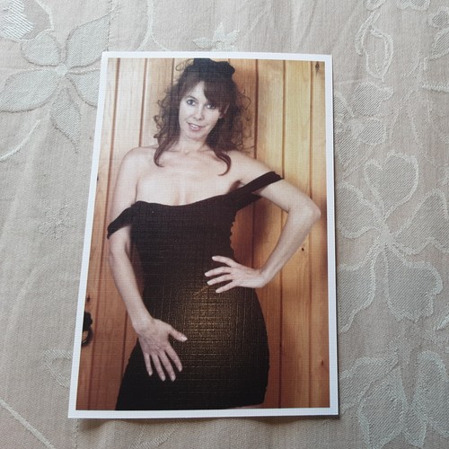 Job lot glamour model - job,