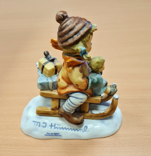 Boxed hummel figurine - boxed,