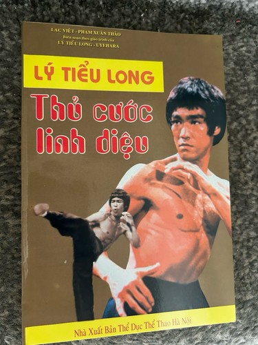 Bruce lee magazine - bruce,