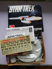 AMT/ERTL Star Trek USS