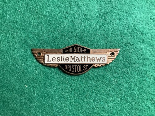 Leslie matthew phone mid - leslie,