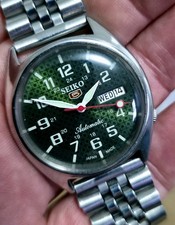 Vintage Seiko 5 Sports Green