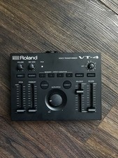 Roland VT-4 Voice Transformer Effect Processor Vocal Tabletop Voice Transformer