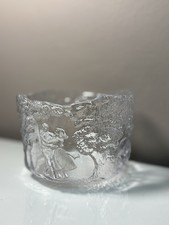Crystal glass bowl titled