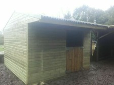 single horse stable 12' x 12'