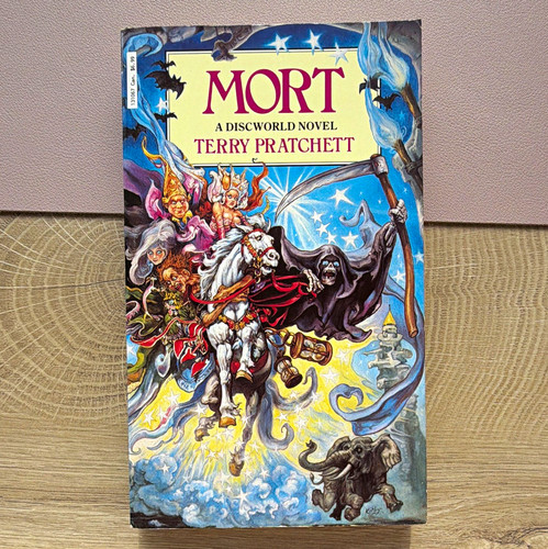 Terry pratchett mort discworld - pratchett,