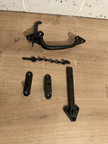 Black iron suffolk thumb latch - black,