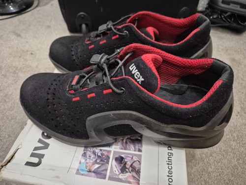 Uvex safety boots - shoes, size