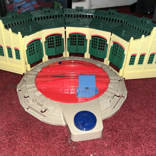 Trackmaster tidmouth sheds - sheds, hit