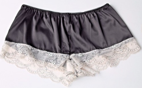 Burlesque black satin cream - burlesque,