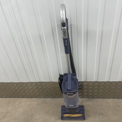 Shark vacuum cleaner upright - vacuum,