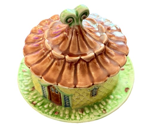 Antique majolica shorter - majolica, son