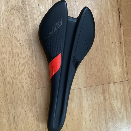 Giant contact saddle road - saddle,