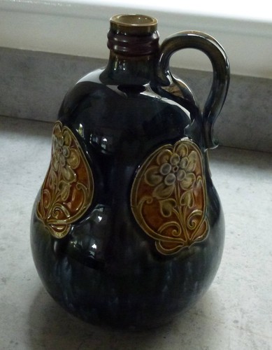 Royal doulton whisky flagon - royal,