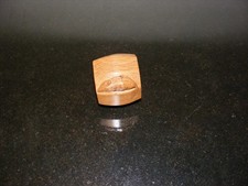 GREAT CLASSIC GOLDEN OAK ROBERT  MOUSEMAN  THOMPSON NAPKIN RING  ( CRITTER )