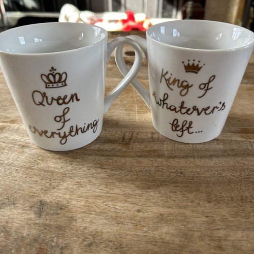 King and queen - and, mugs