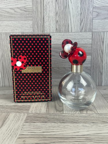Marc jacobs dot perfume - marc, bottle