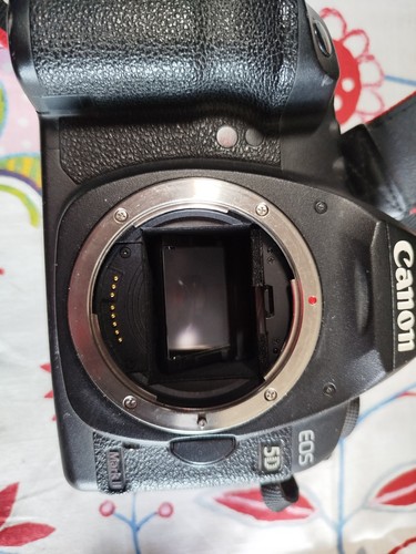 Canon eos slr camera - 5d, ii