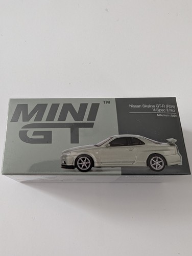 Mini nissan skyline - 1:64,