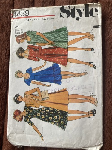 Vintage sewing pattern - vintage, style