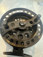 Okuma Aventa VT 1002 Centrepin