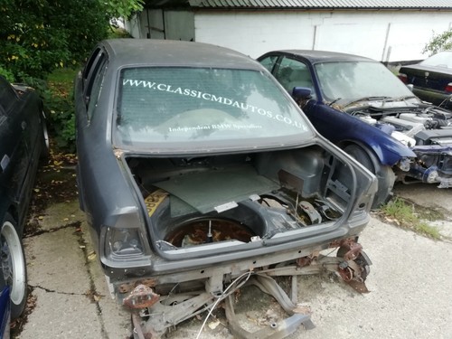Bmw e34 door parts breaking - door,