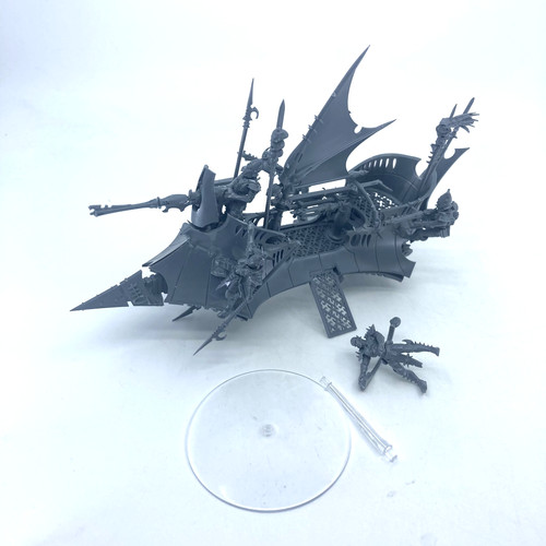 Drukhari raider ship dark - drukhari,
