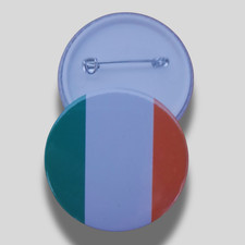 Irish Flag Badge or Keyring – 25mm/45mm Button Pin – Ireland Souvenir