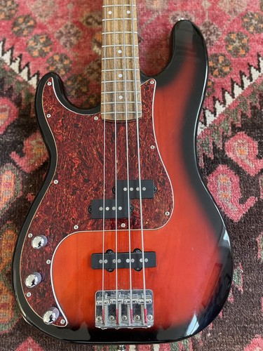 Squier fender precision - , bass