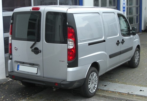 Pet world fiat doblo - pet,