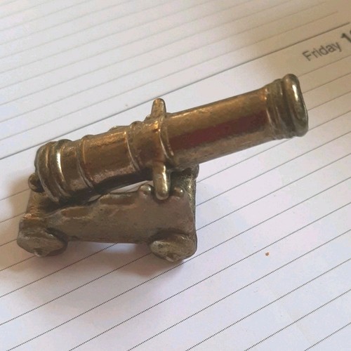 Vintage miniature moulded - vintage,