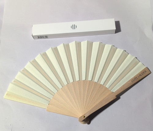 Estee lauder folding - folding, hand