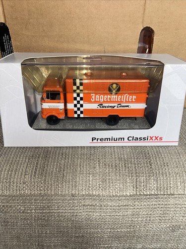 Premium classixxs scale - 1/43,