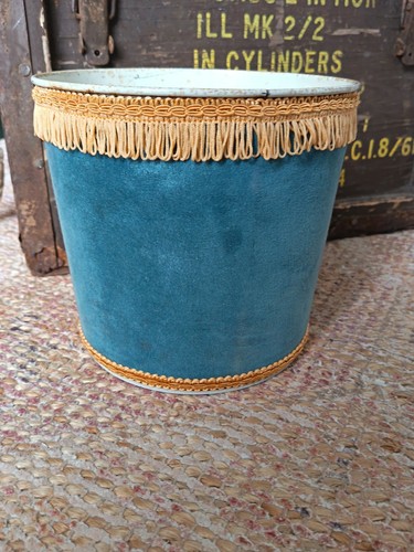 Vintage velvet tassel - velvet,