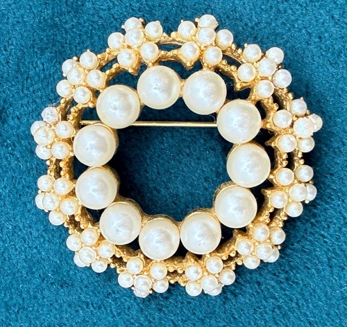Vintage faux pearl - pearl, wreath